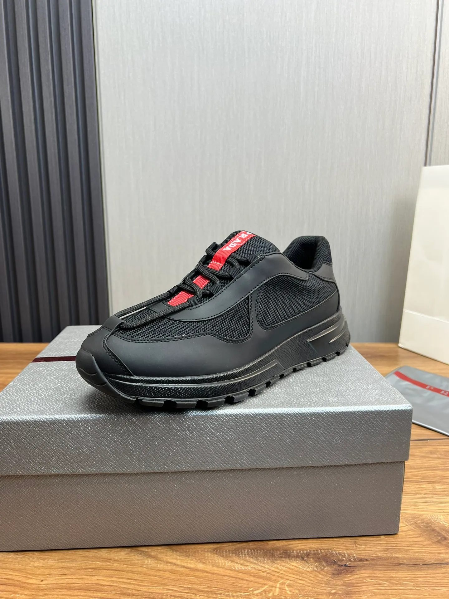 Men's shoes 💰540💰 [PRADA] Men's shoes are popular in the counter, official website is synchronized, 1 high-quality shipment ✔️Original fly-woven cowhide + cowhide lining, 1🆚1 replica, original sole, 38-45 (45 customized, non-refundable)
